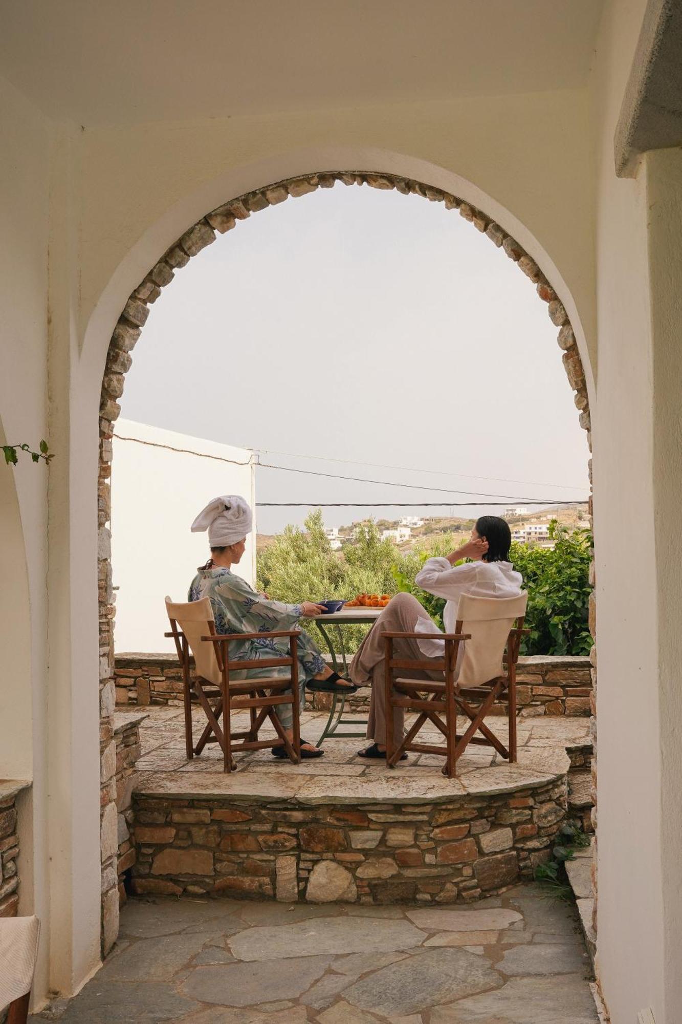 Romano Garden House - Land Tales Agios Romanos Extérieur photo